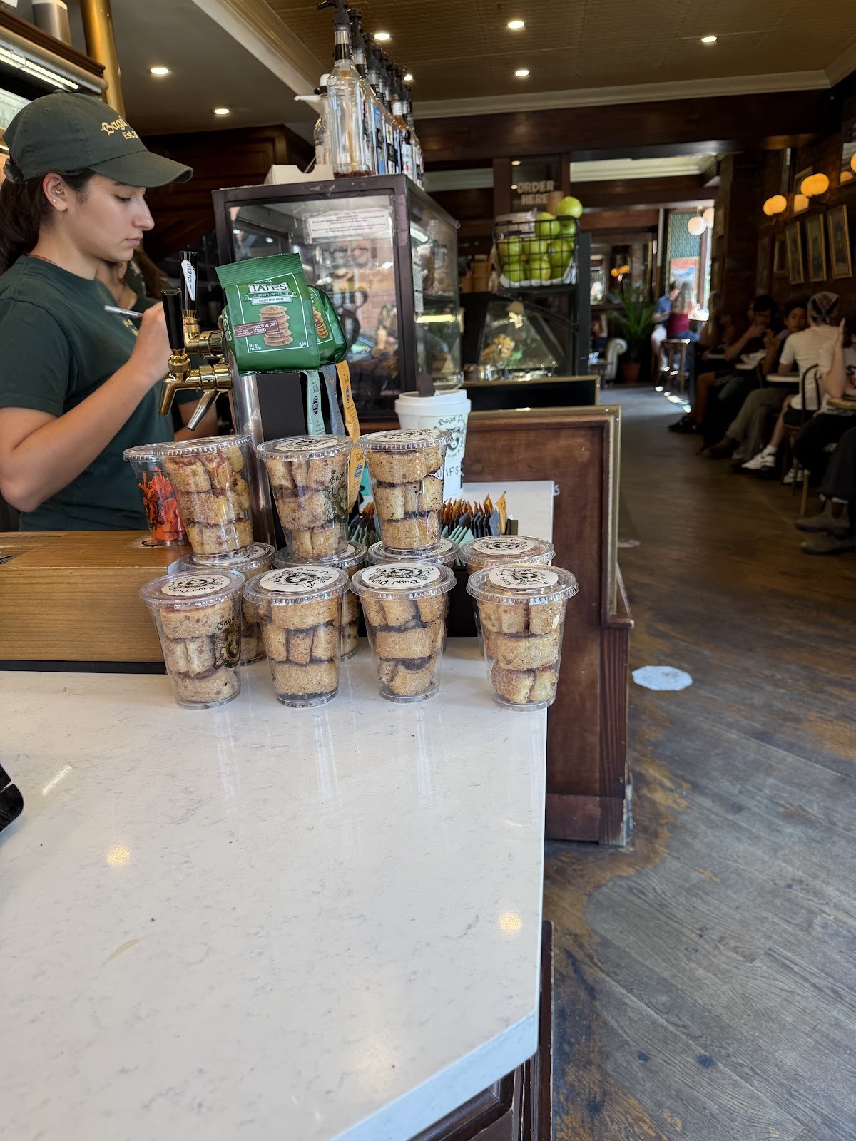 Bagel Pub: the place