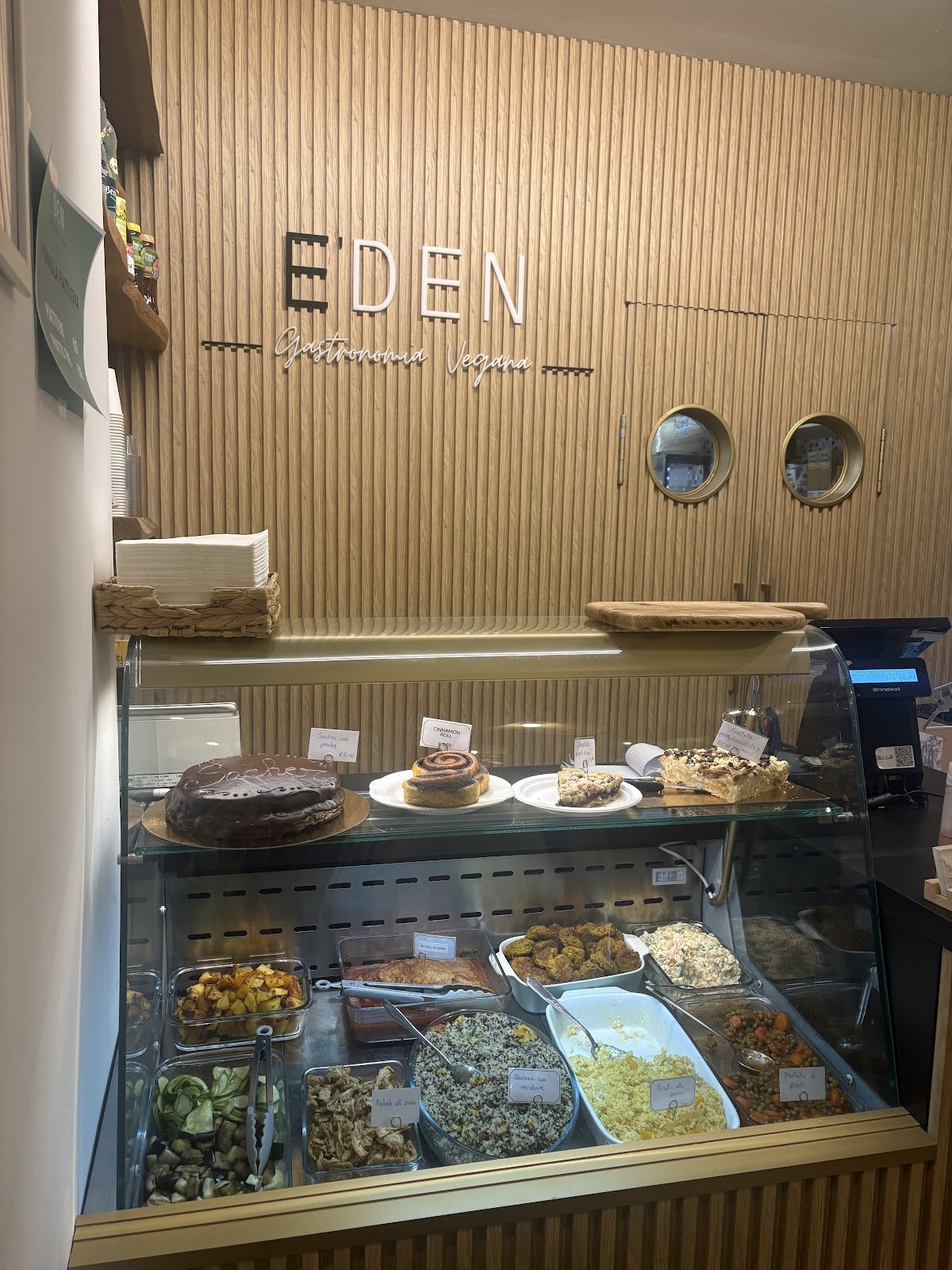 E’DEN Gastronomia Vegana: the place