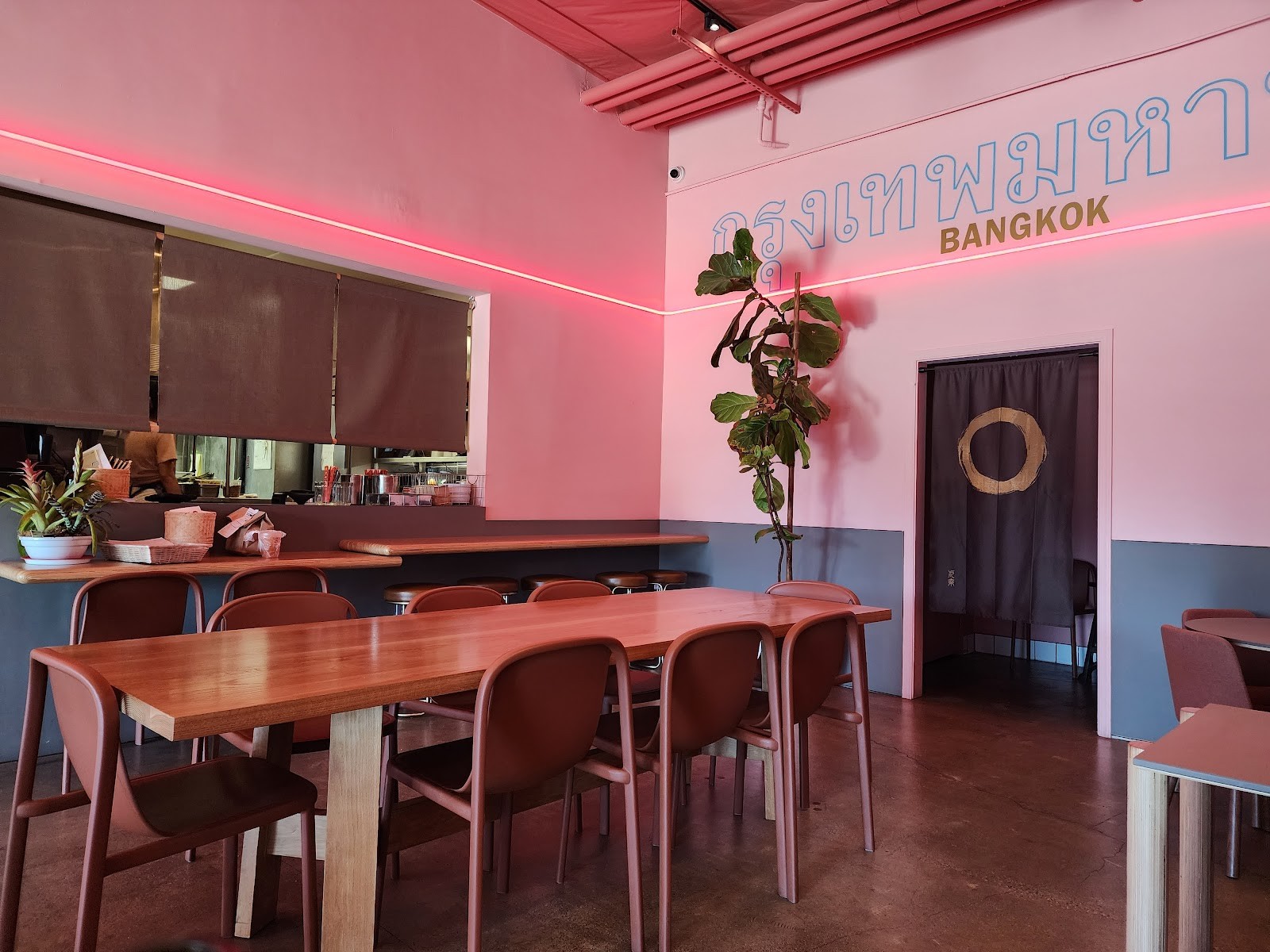Tuk Tuk Thai -- Thai Restaurant & Catering in Sawtelle, Los Angeles: the place