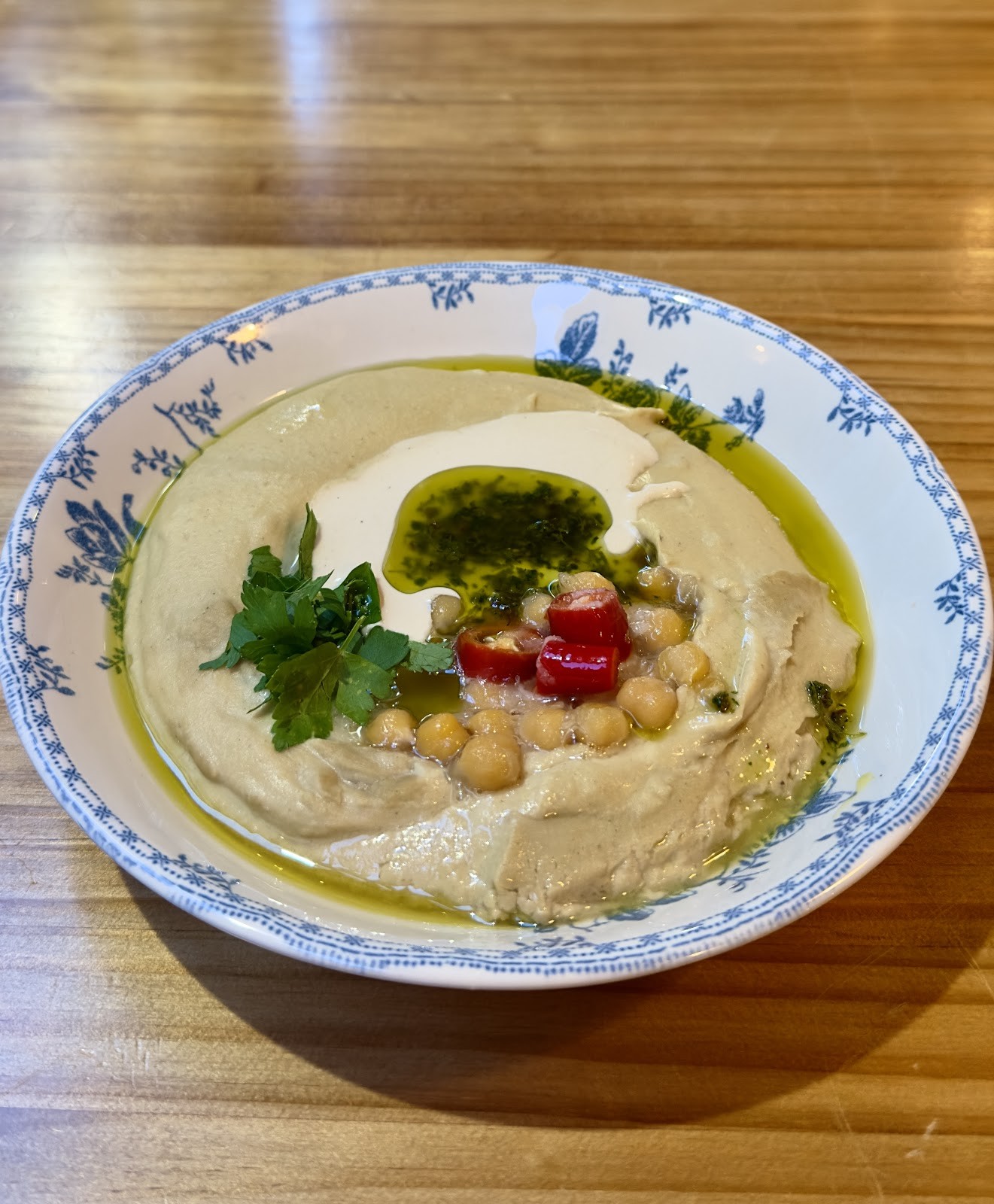 La Hummuseria: food & drinks