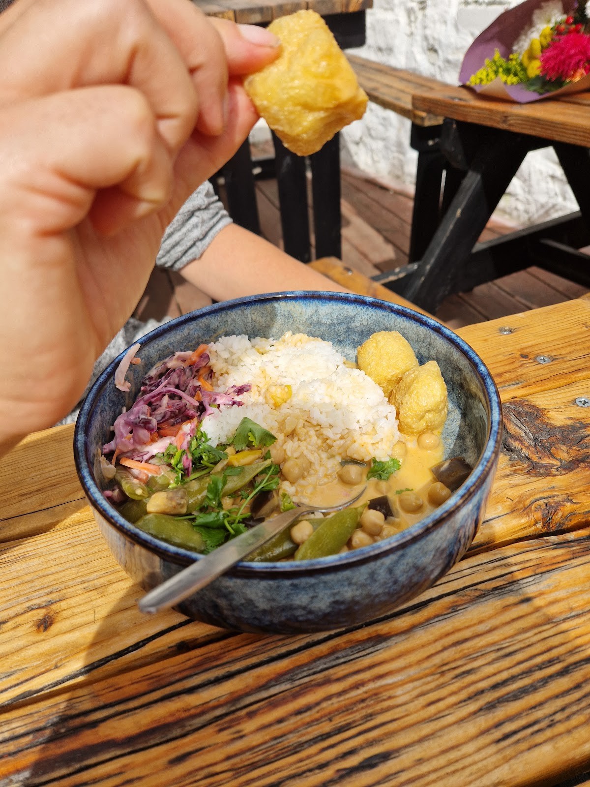 Chaya Canteen: food & drinks