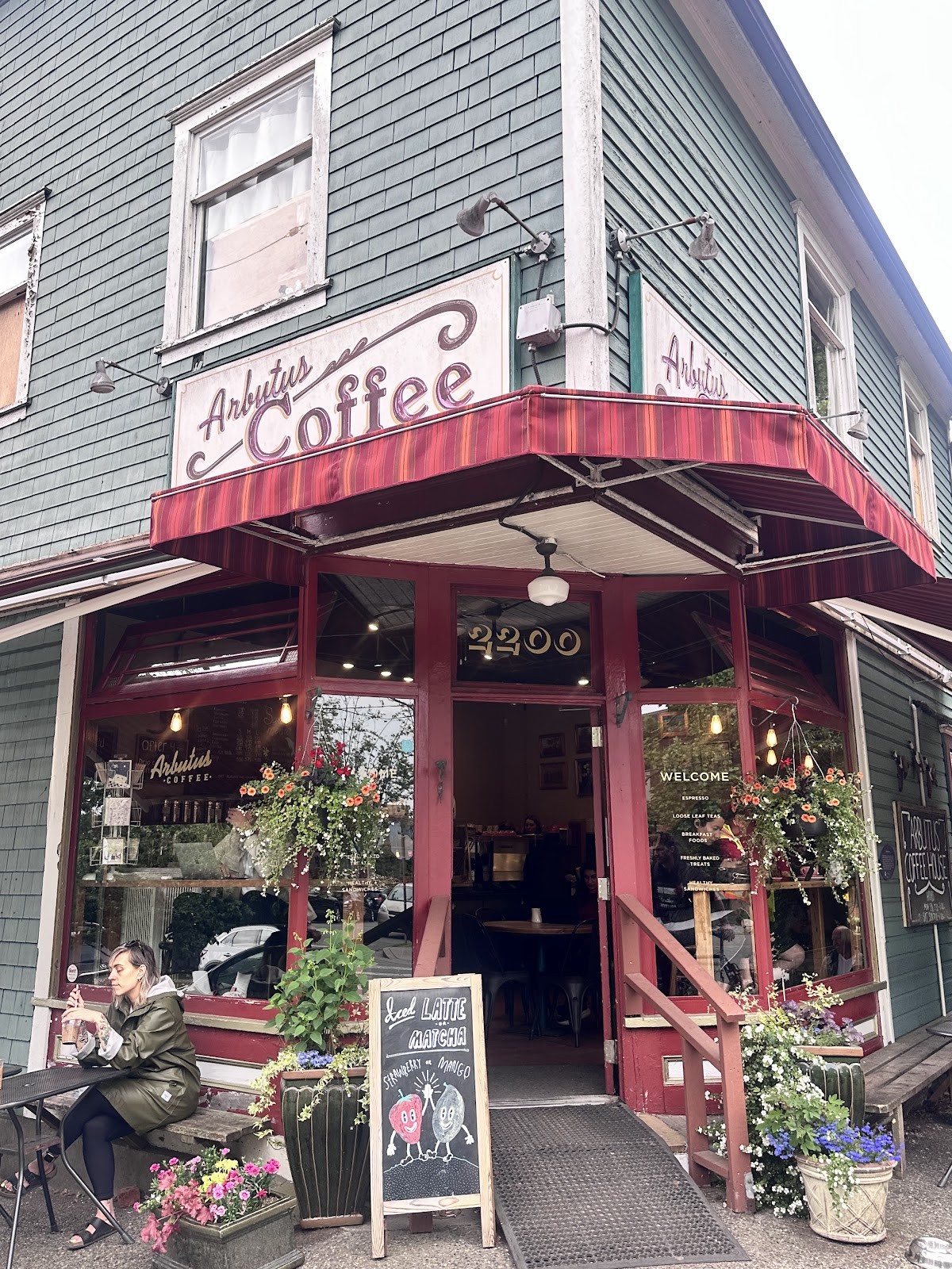 Arbutus Coffee: the place