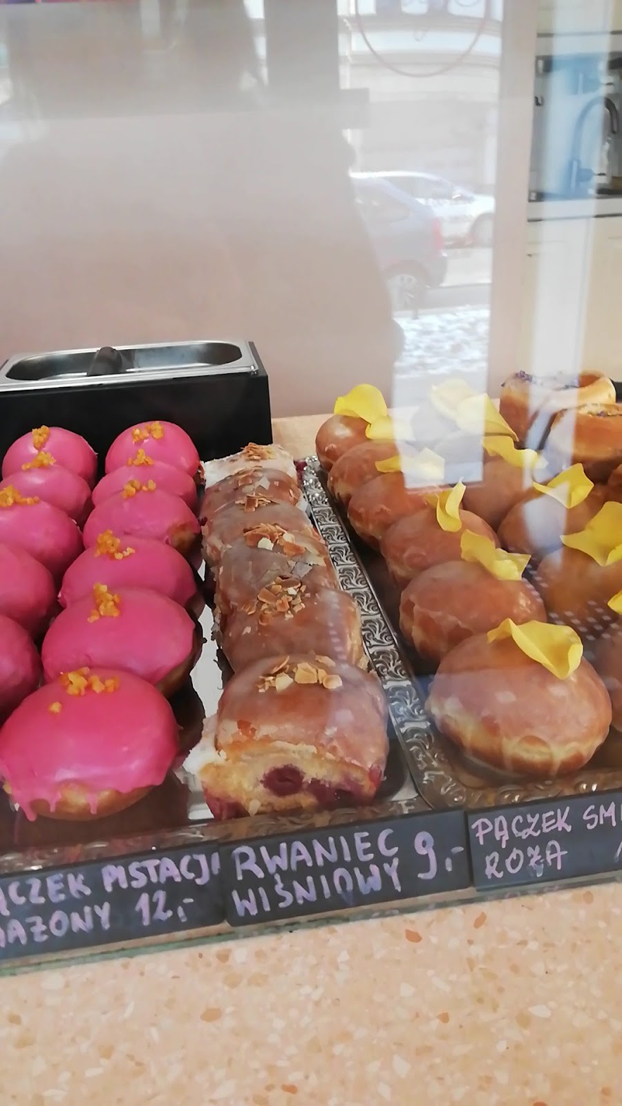BAJA Vegan Patisserie: food & drinks