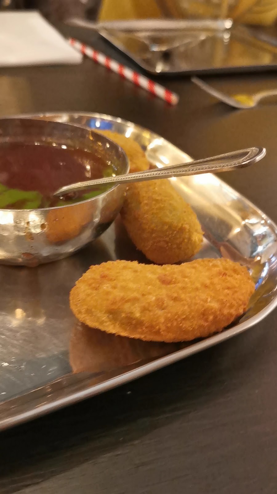 Bombay Spice Restaurant & Bar: food & drinks