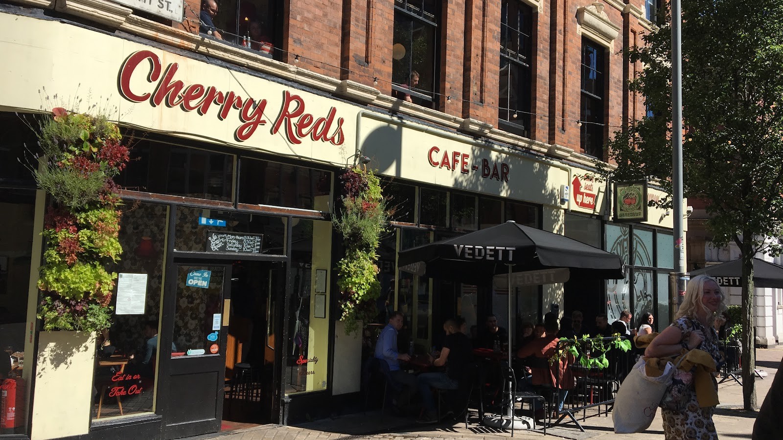 Cherry Red's Cafe Bar: the place