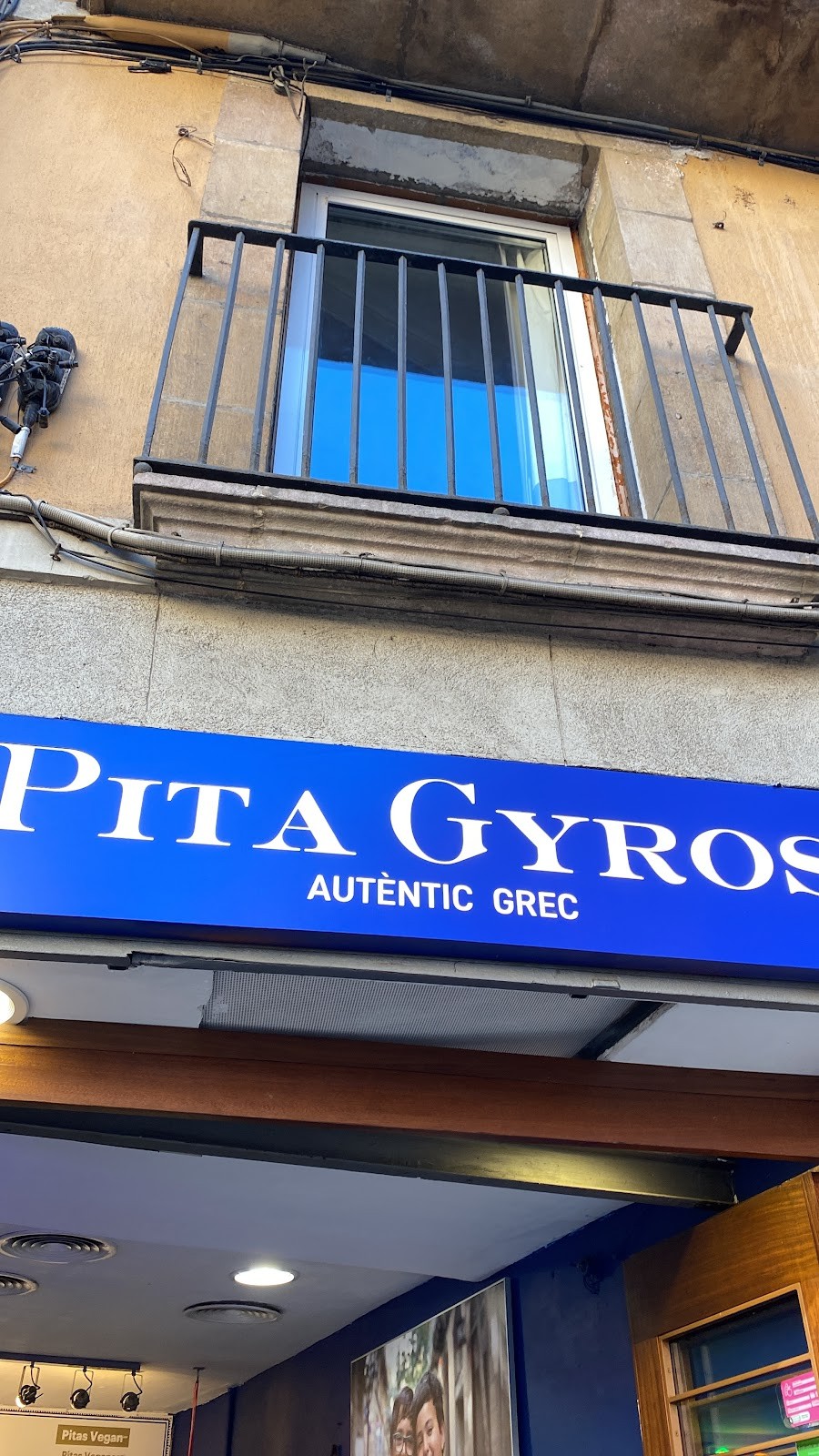 Pita Gyros Gòtic: the place