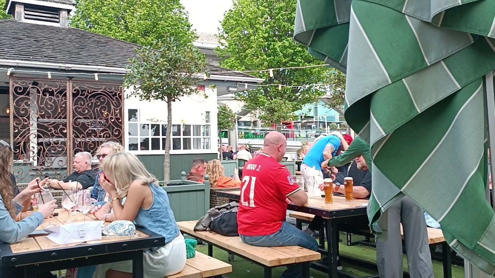 The Botanist: the place