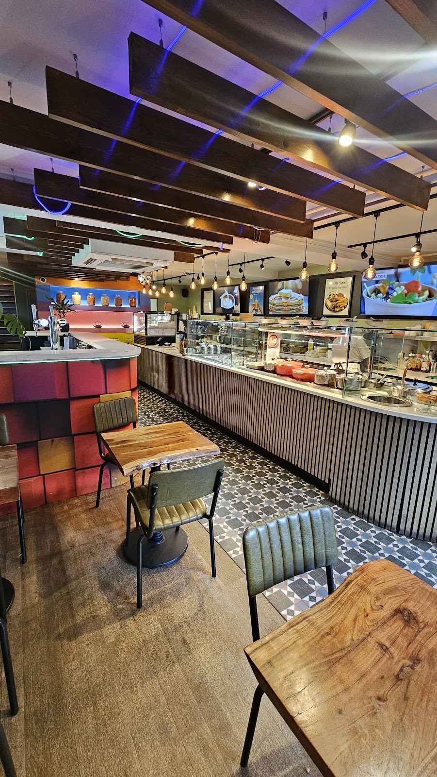 The Veg Box Cafe: the place