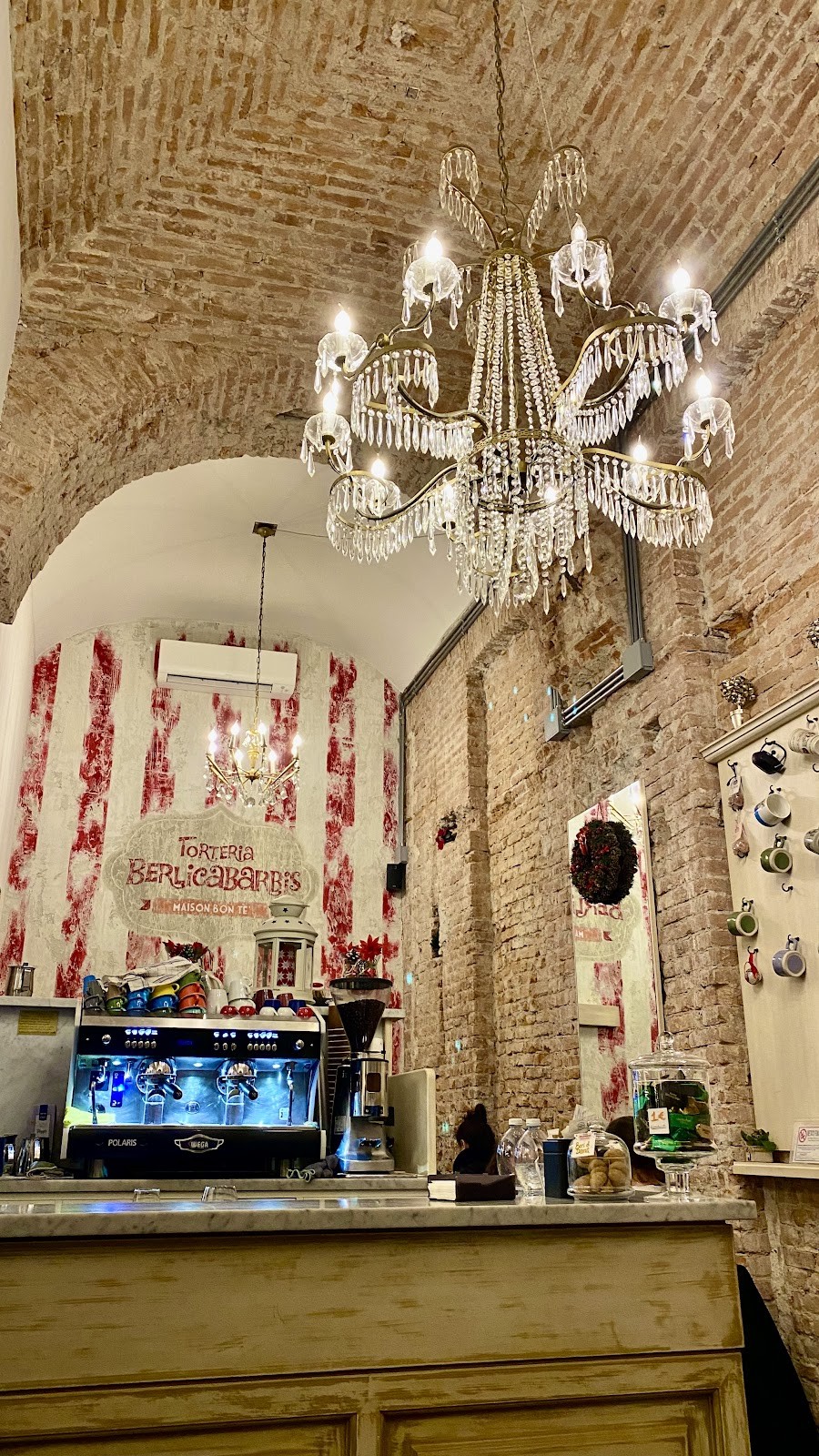 Torteria Berlicabarbis - Via Carlo Alberto: the place