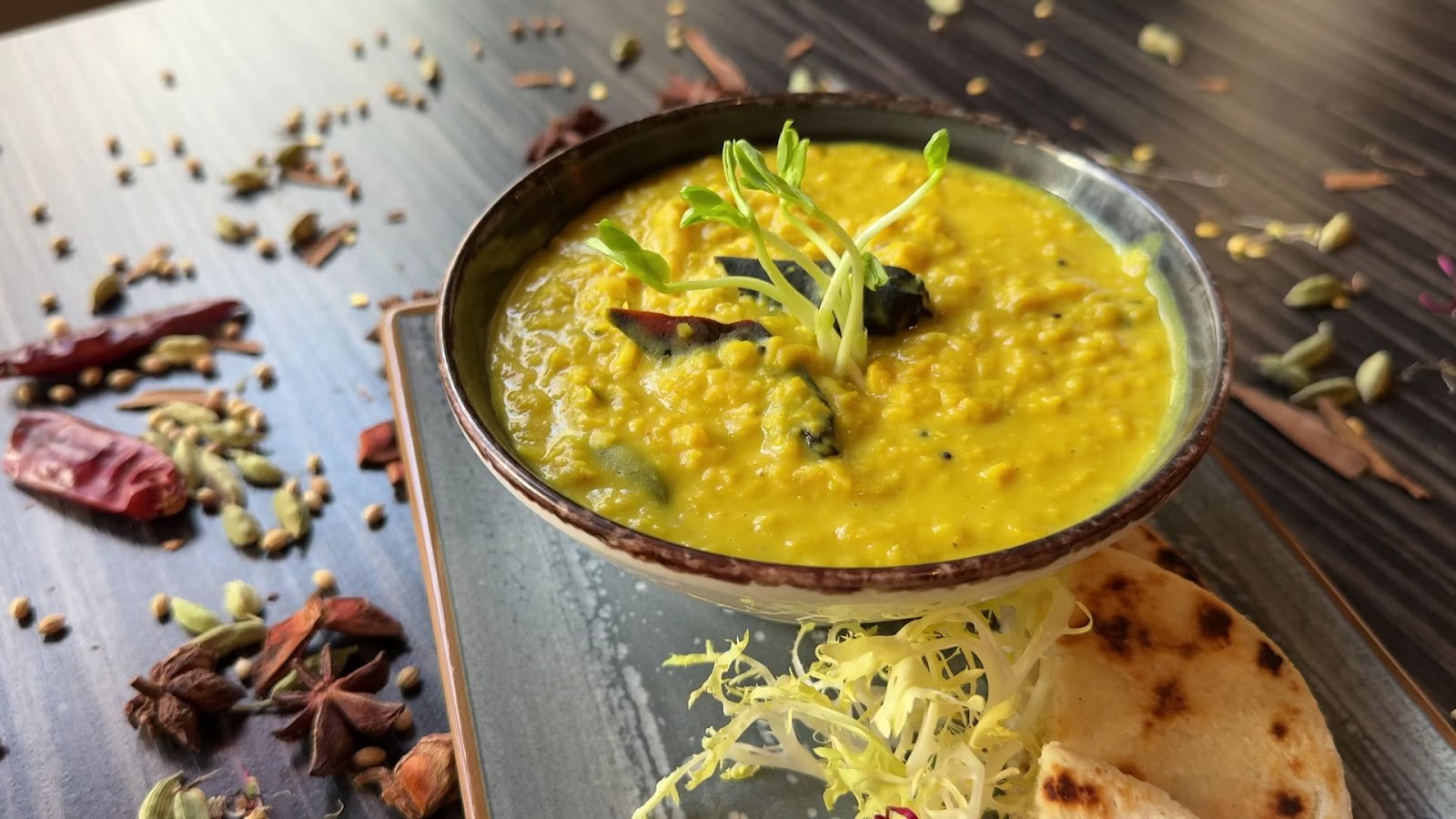 Ceylon Bay Sri Lankan Restaurant & Bar: food & drinks