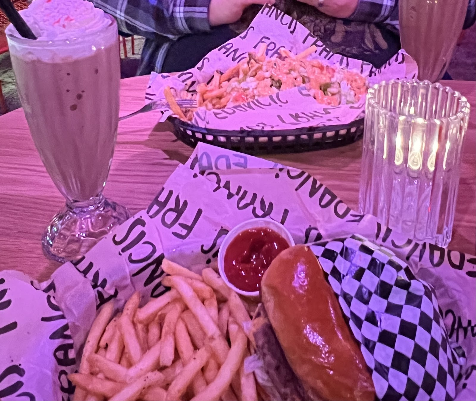 Francis Burger Joint: food & drinks