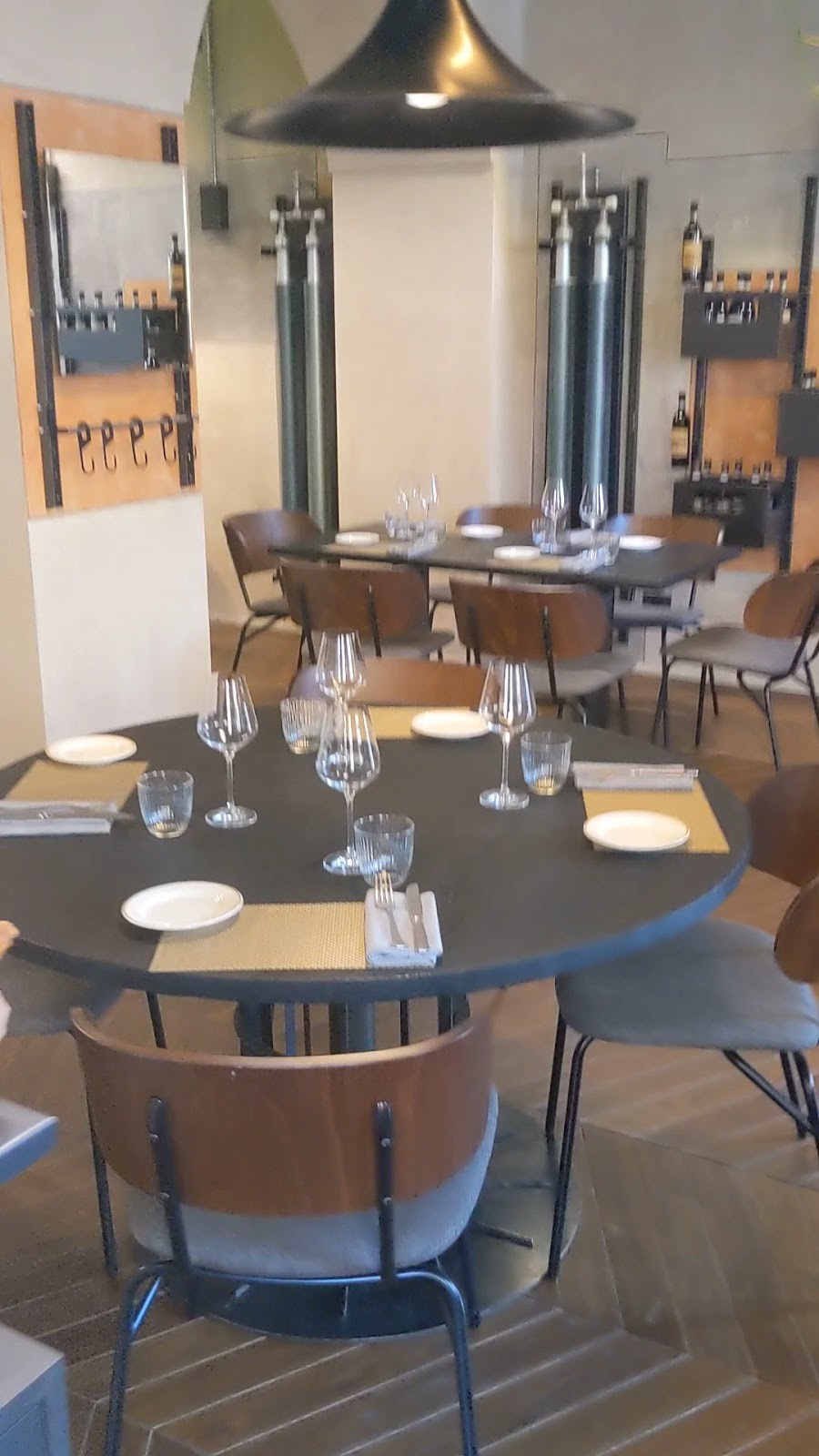 Almondo Trattoria: the place