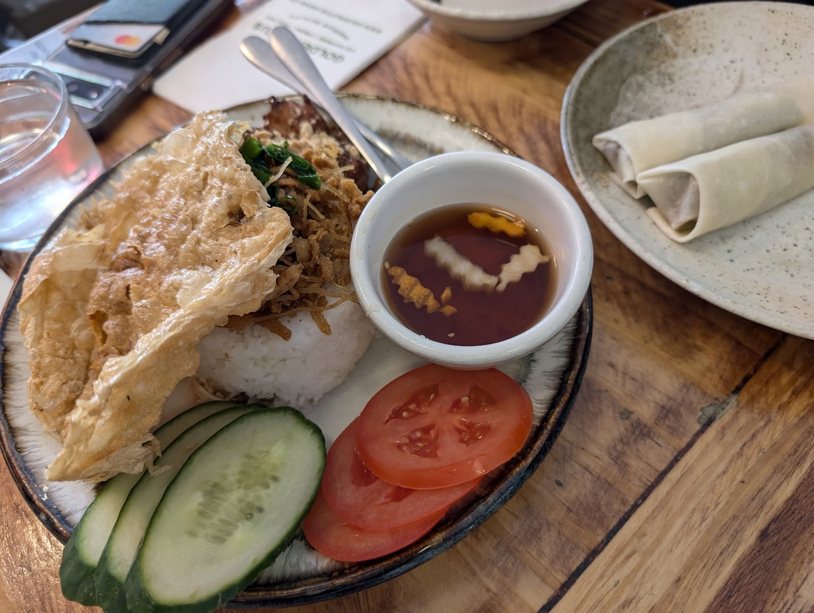 Golden Lotus Vegan Newtown: food & drinks