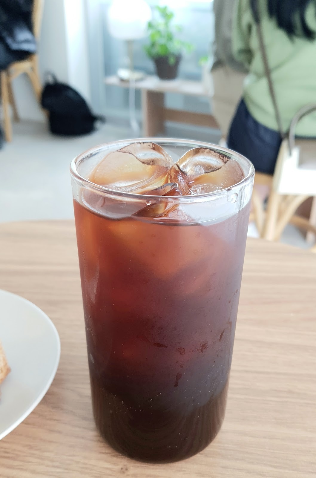 Bon Dee: food & drinks