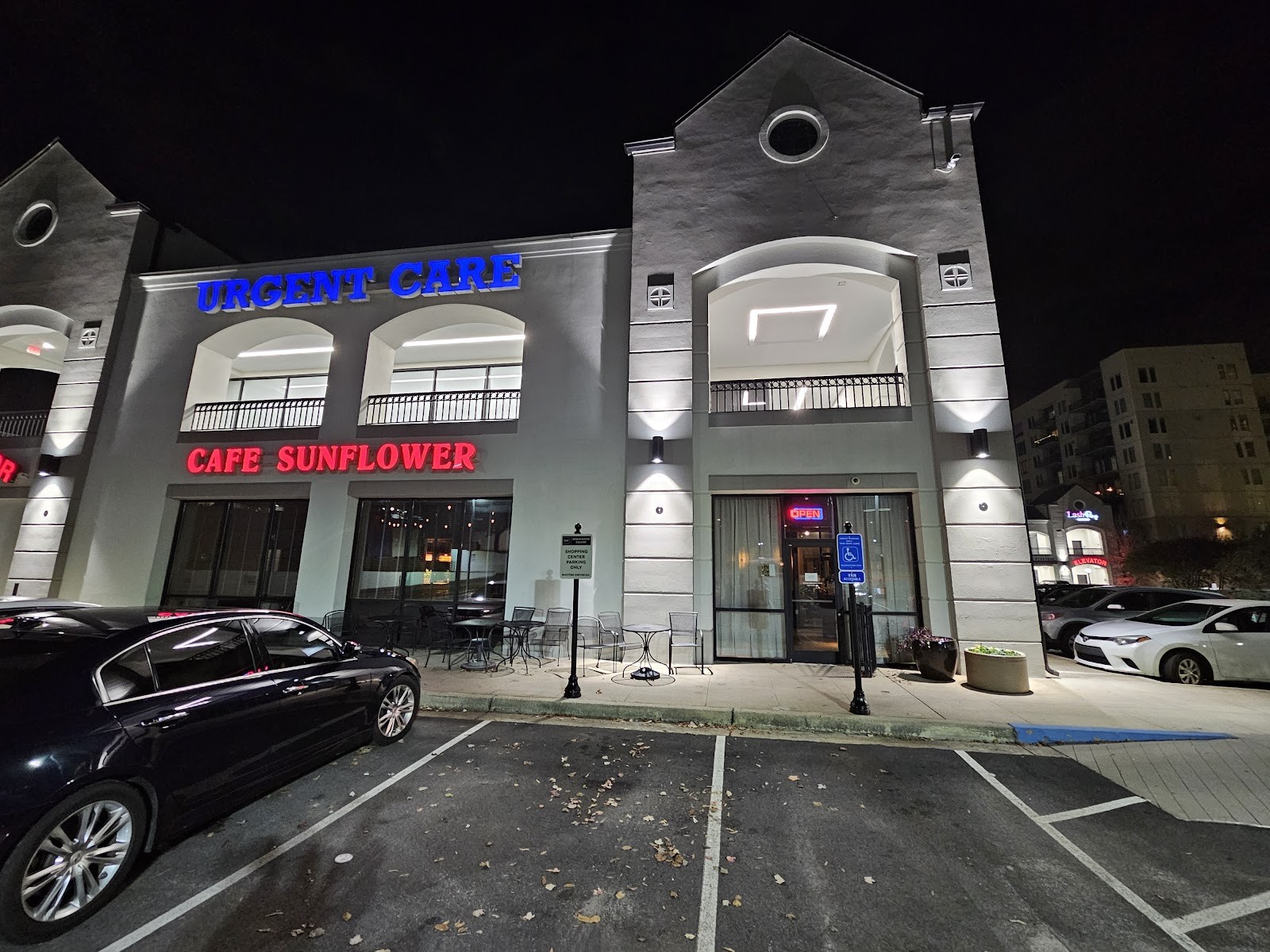 Cafe Sunflower Buckhead: the place