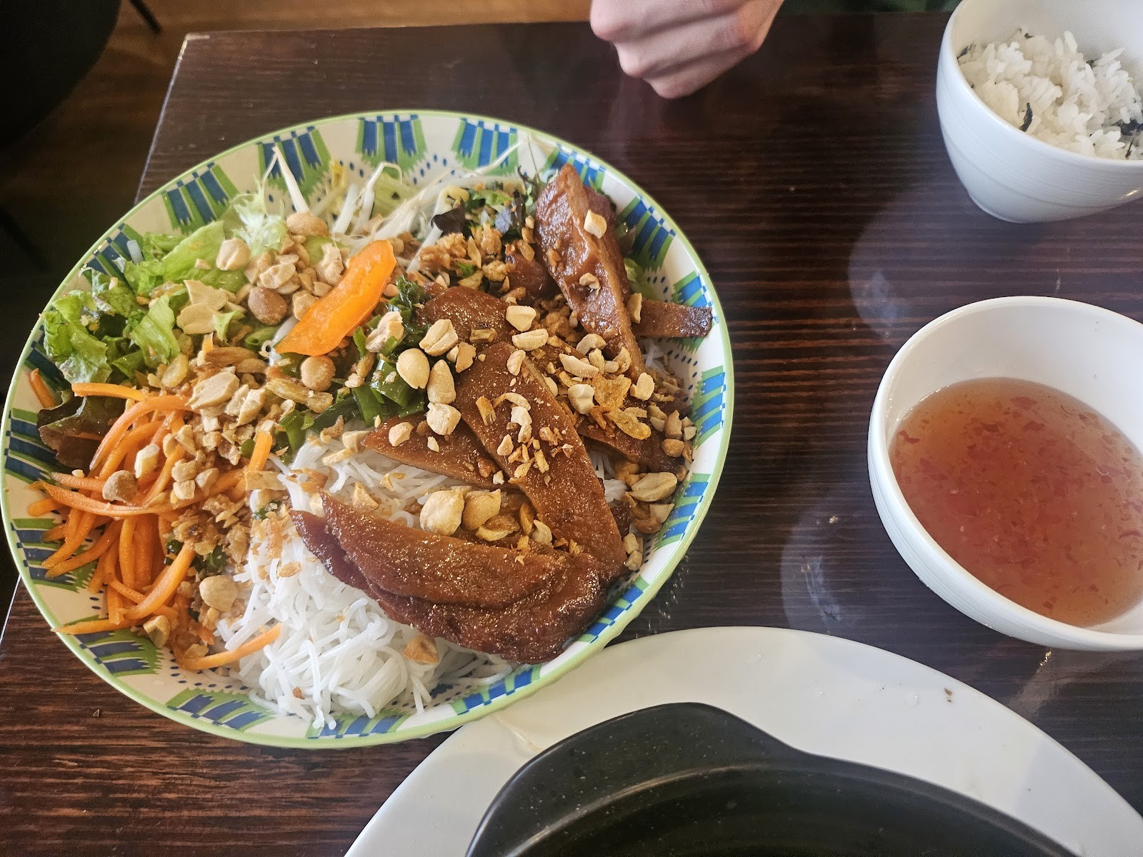 Vegan Heaven Restaurant: food & drinks