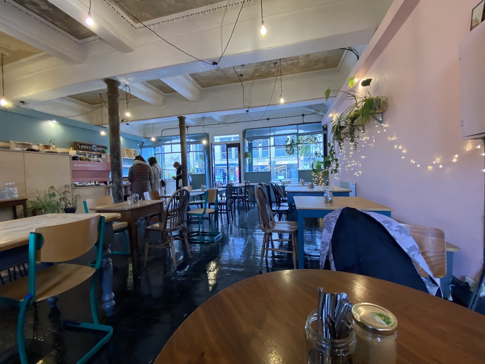 Lovecrumbs West Port: the place