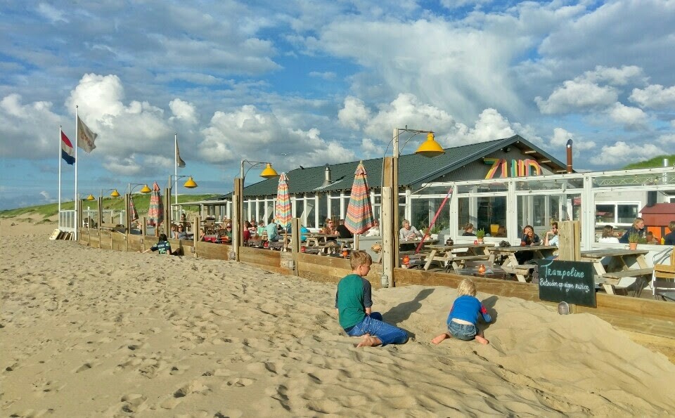 Strandtent Zuid: the place