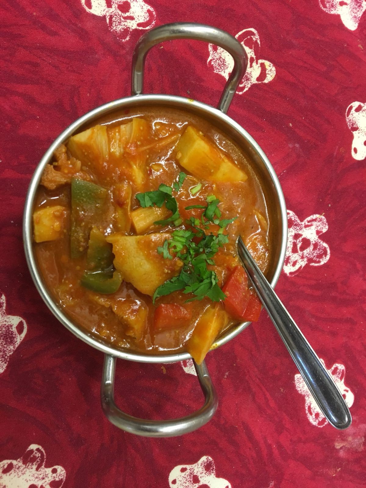 Sampoorna Vegetarian Surprise Indian Restaurant: food & drinks