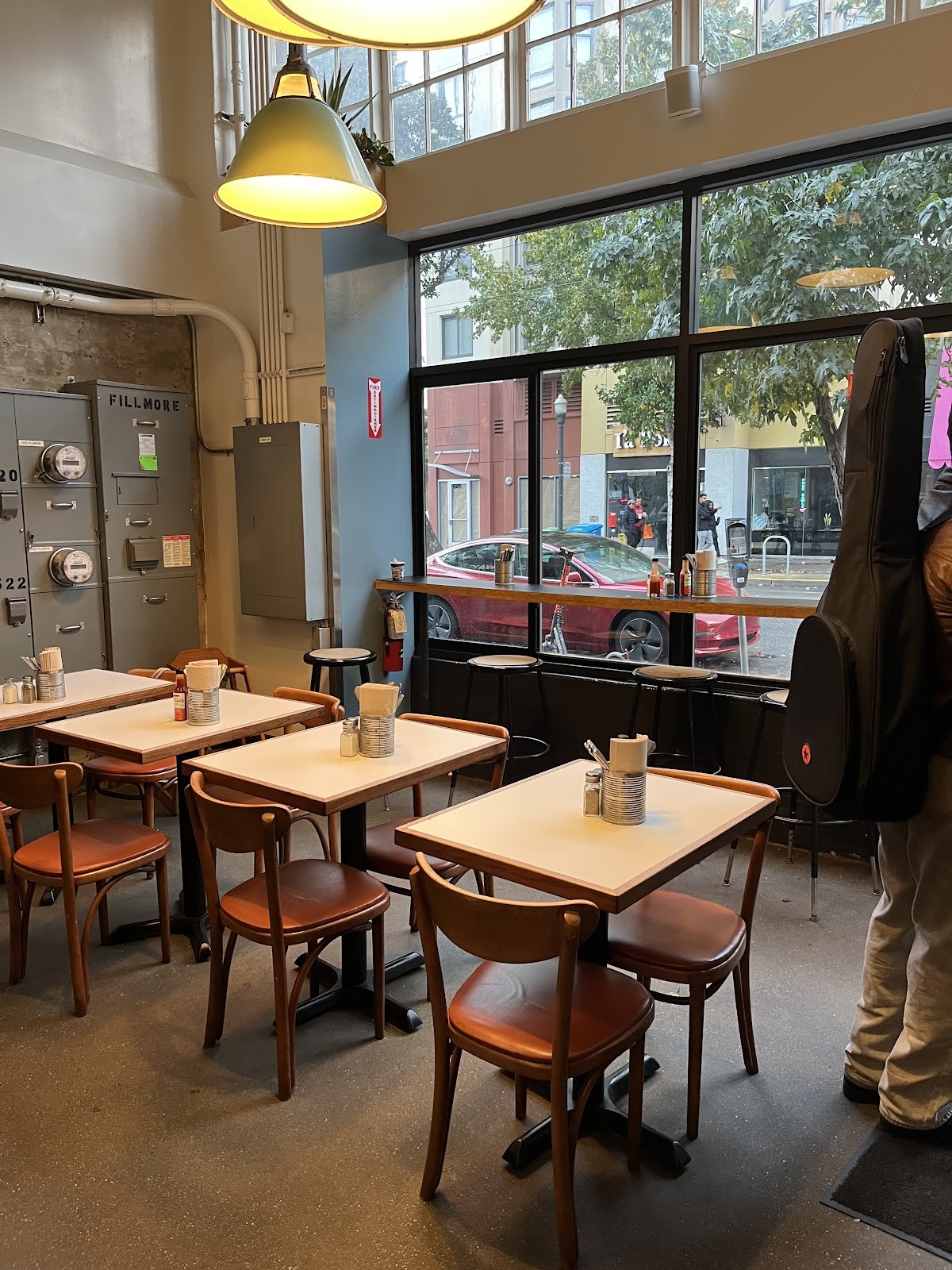 Wise Sons Jewish Deli Fillmore Street: the place