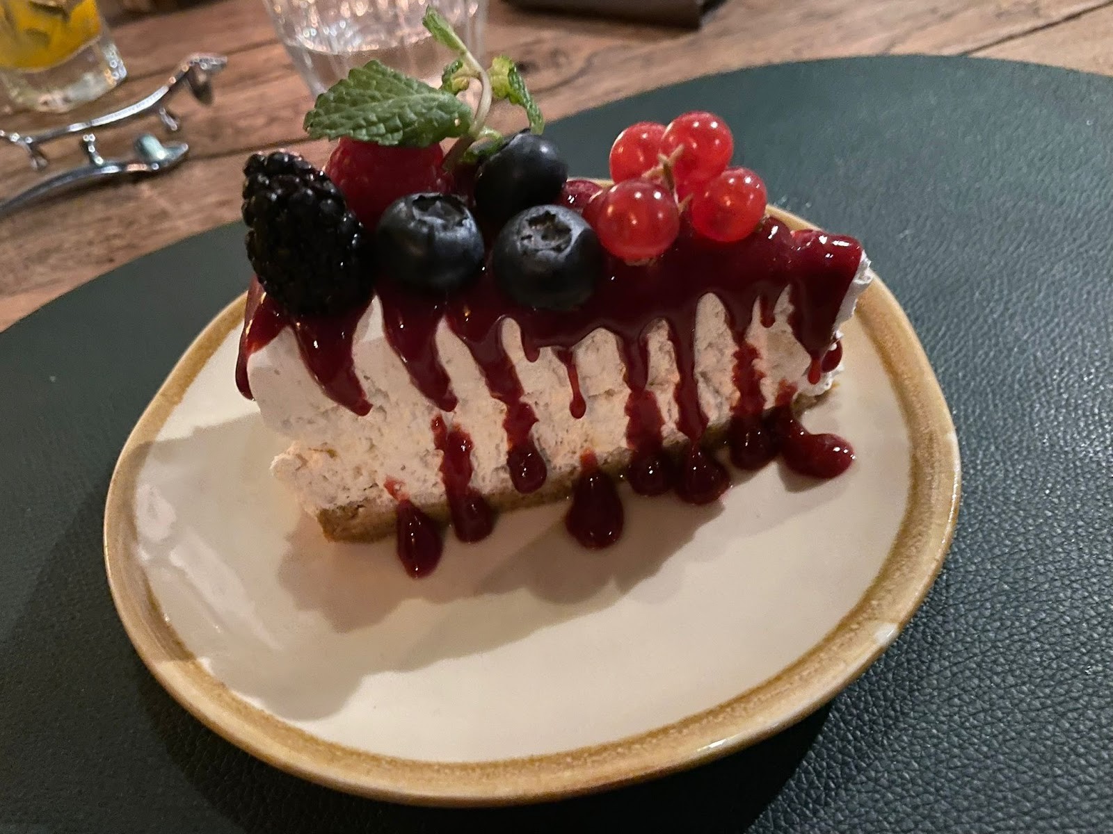 Romeow Cat Bistrot: food & drinks