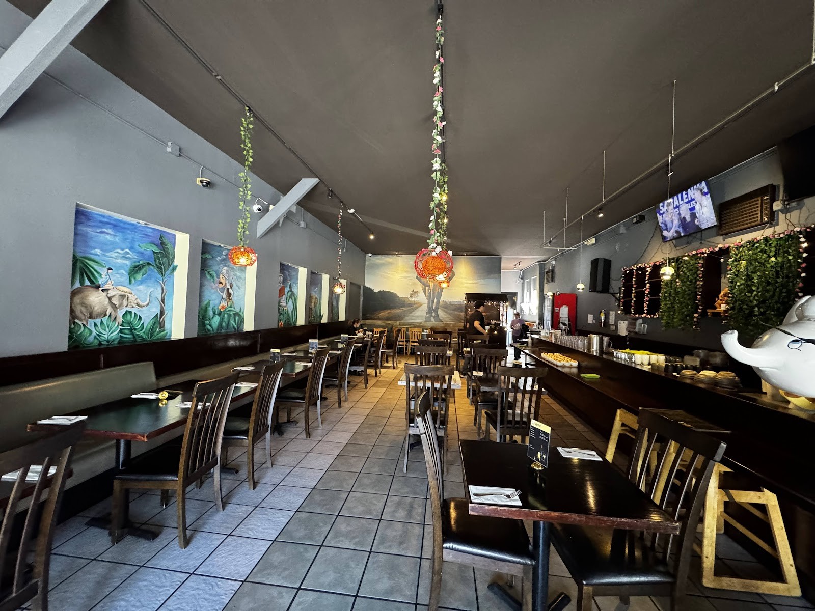 New Thai Elephant: the place