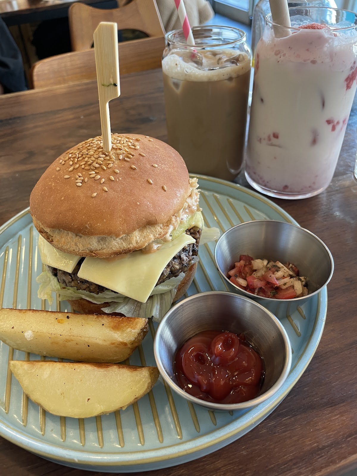 소이로움: food & drinks