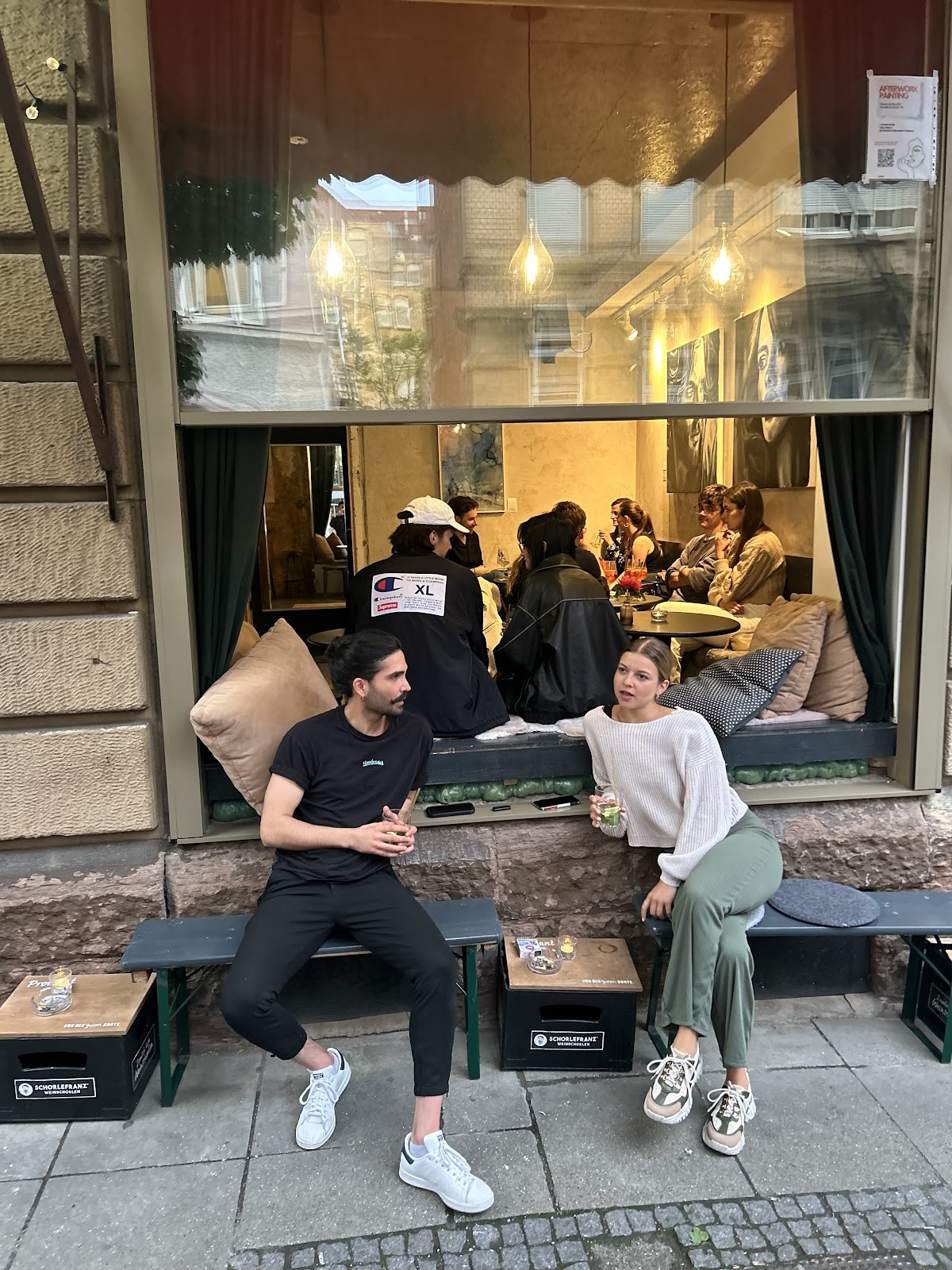 Bruno Café & Bar: the place