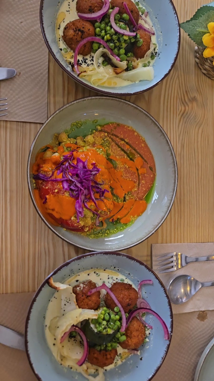 Restaurante Vegano Cor Del Pilar: food & drinks