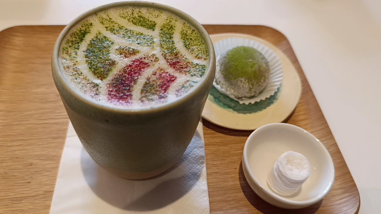 La Maison du Mochi: food & drinks