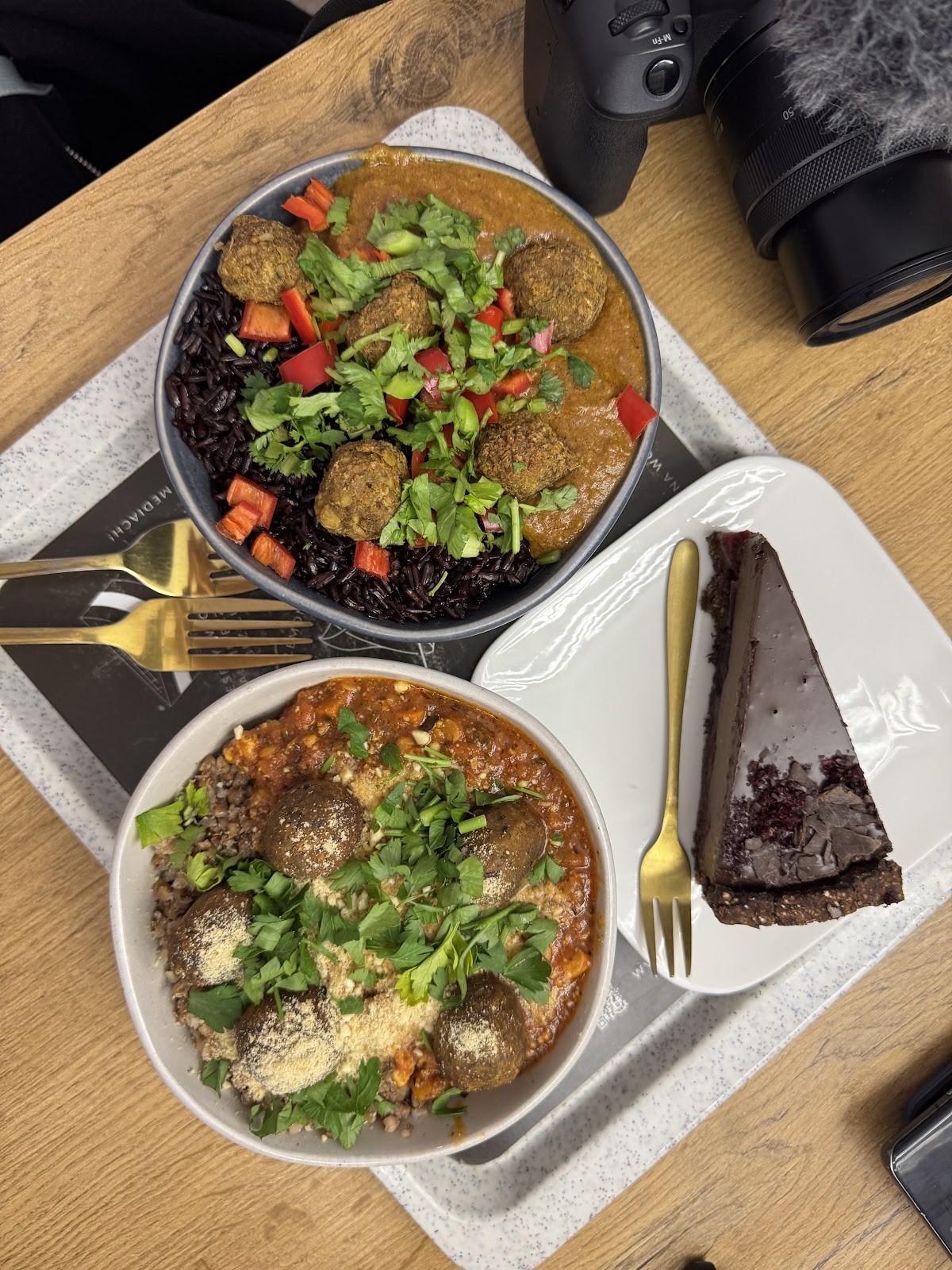 Turlaj Klopsa: food & drinks