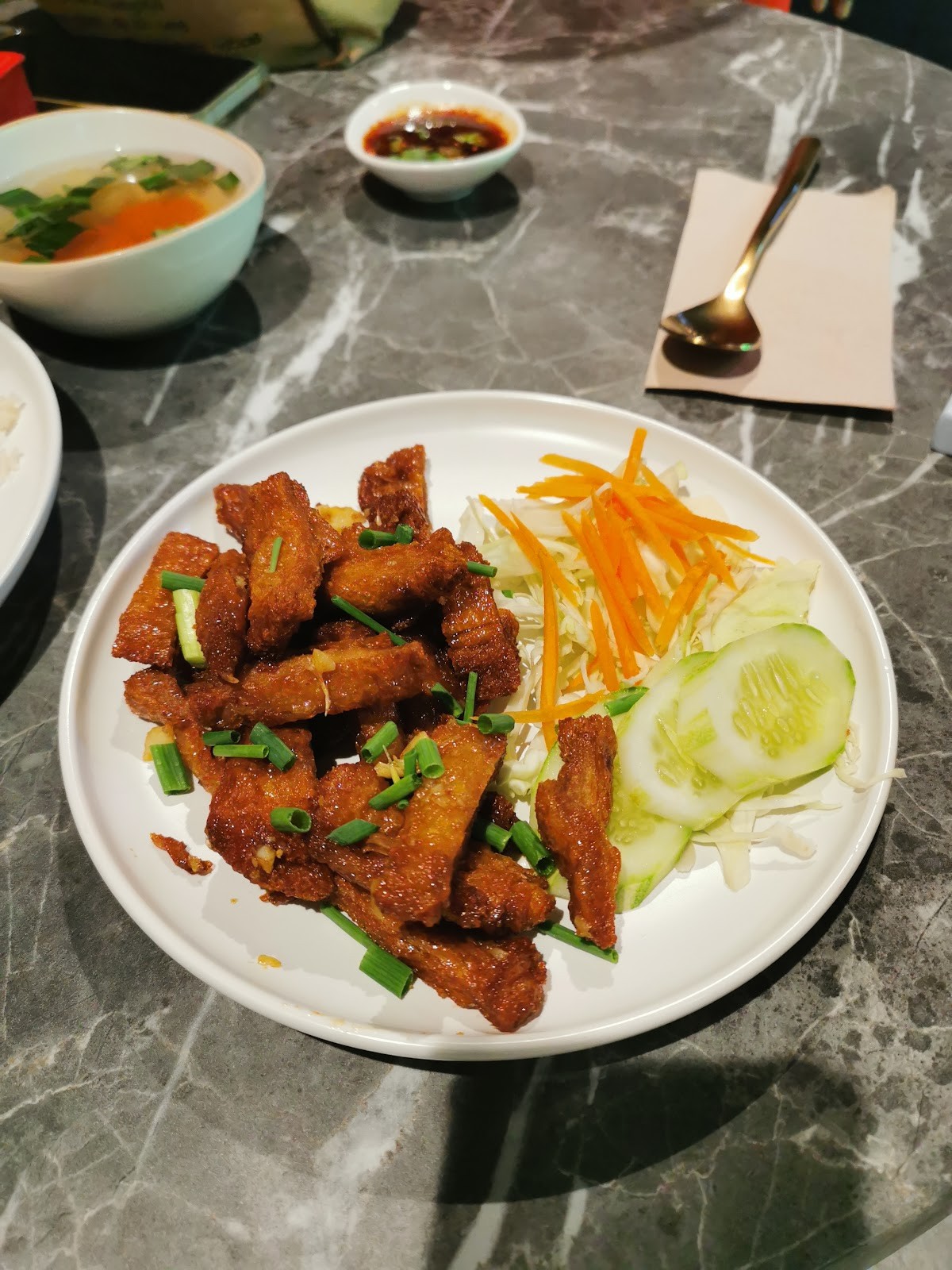 So Vegan สาขา Phenix ประตูน้ำ: food & drinks