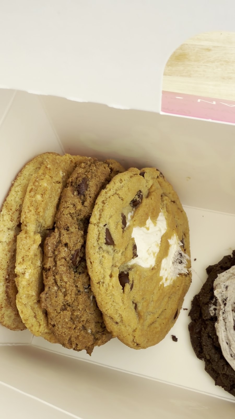 Maya's Cookies: food & drinks