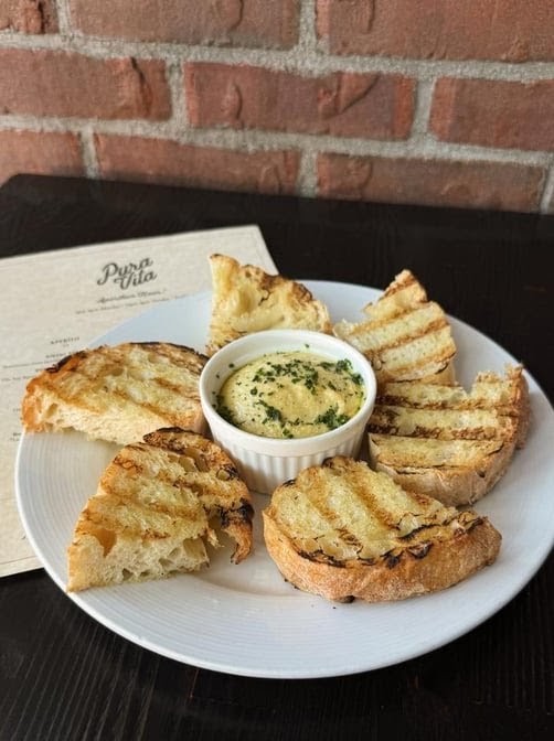 Pura Vita: food & drinks