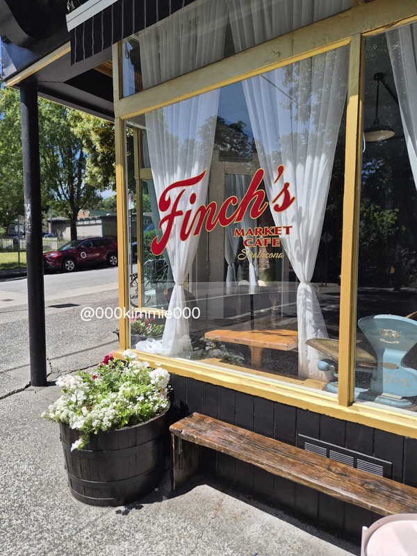 Finch's Market - Tea house Main street -: photo 4