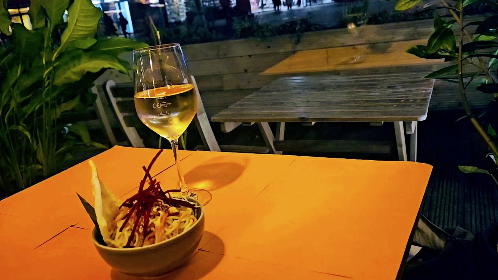 TA Vegan House Altona: the place