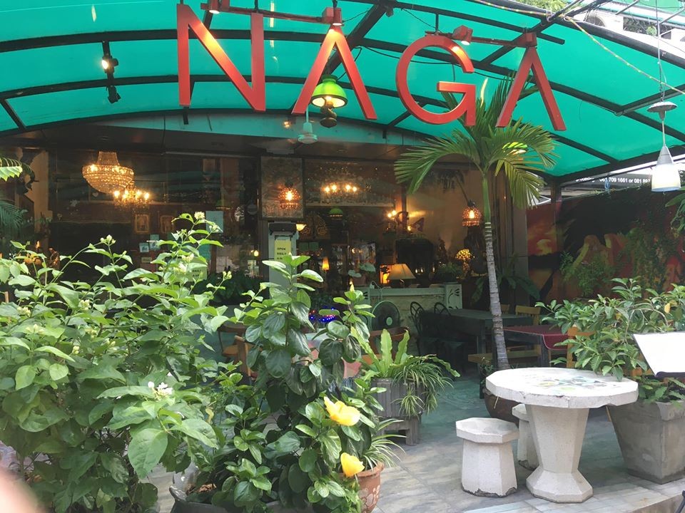 Naga Cafe: the place