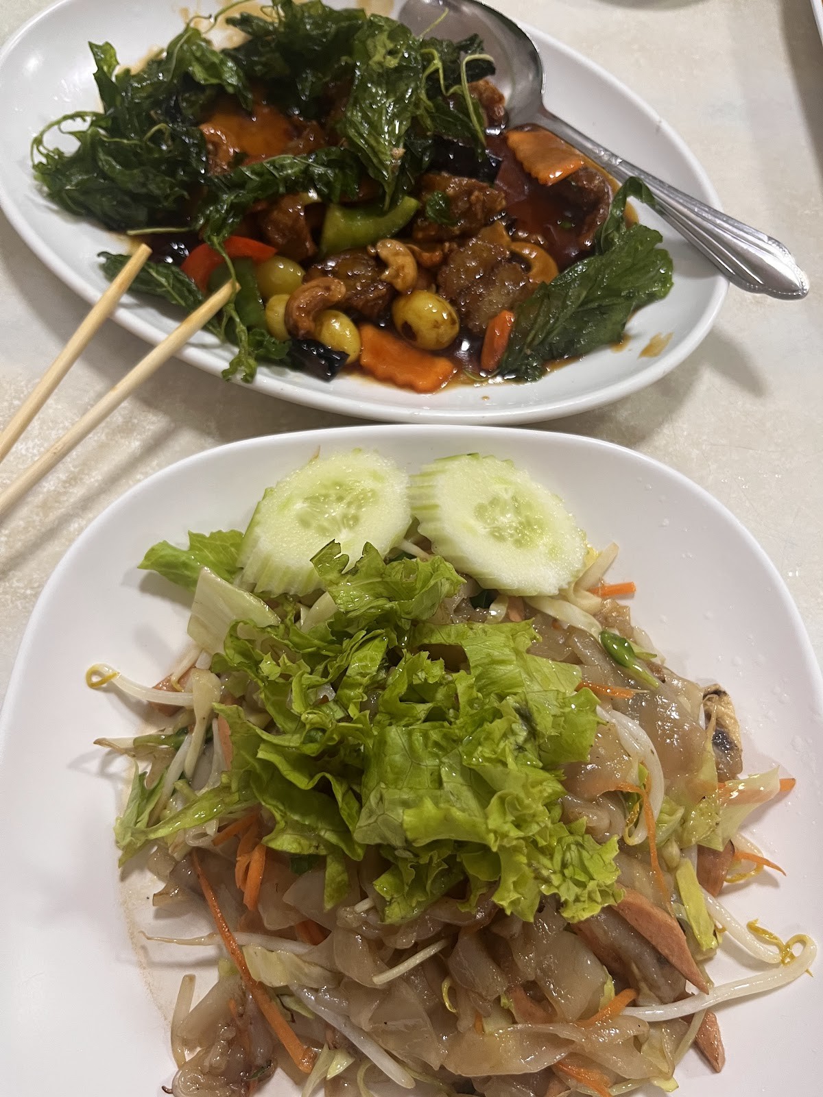 Ruyi vegetarian: food & drinks
