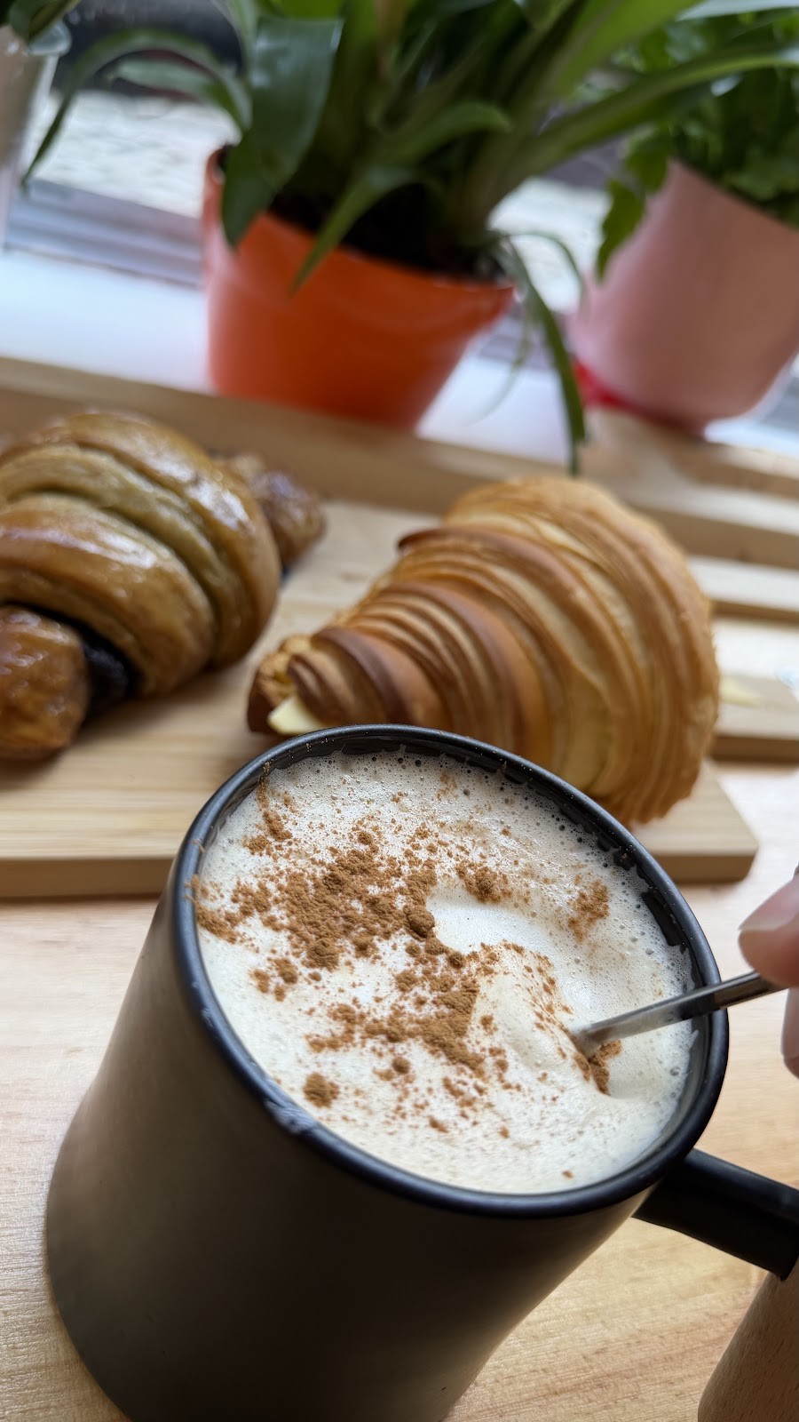 Moko Vegan Bakery: food & drinks