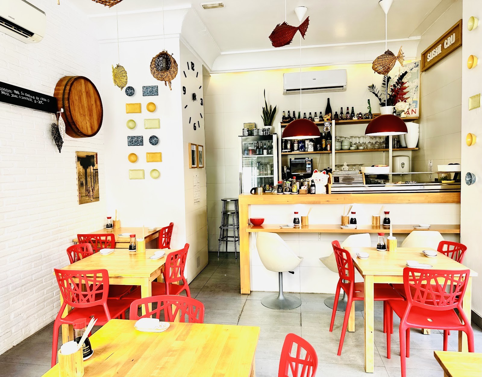 Sushi Cru: the place