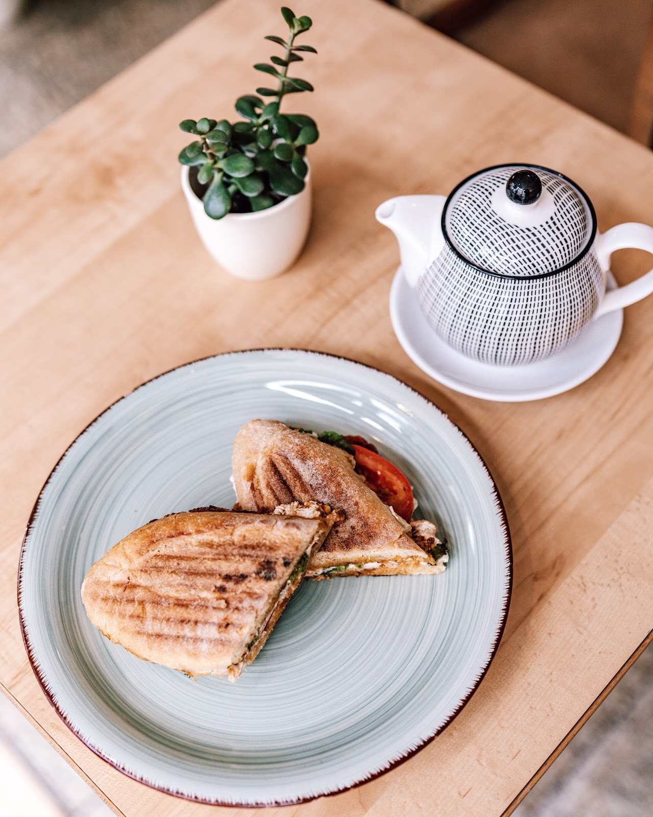 Café Rotkehlchen (Südstadt): food & drinks
