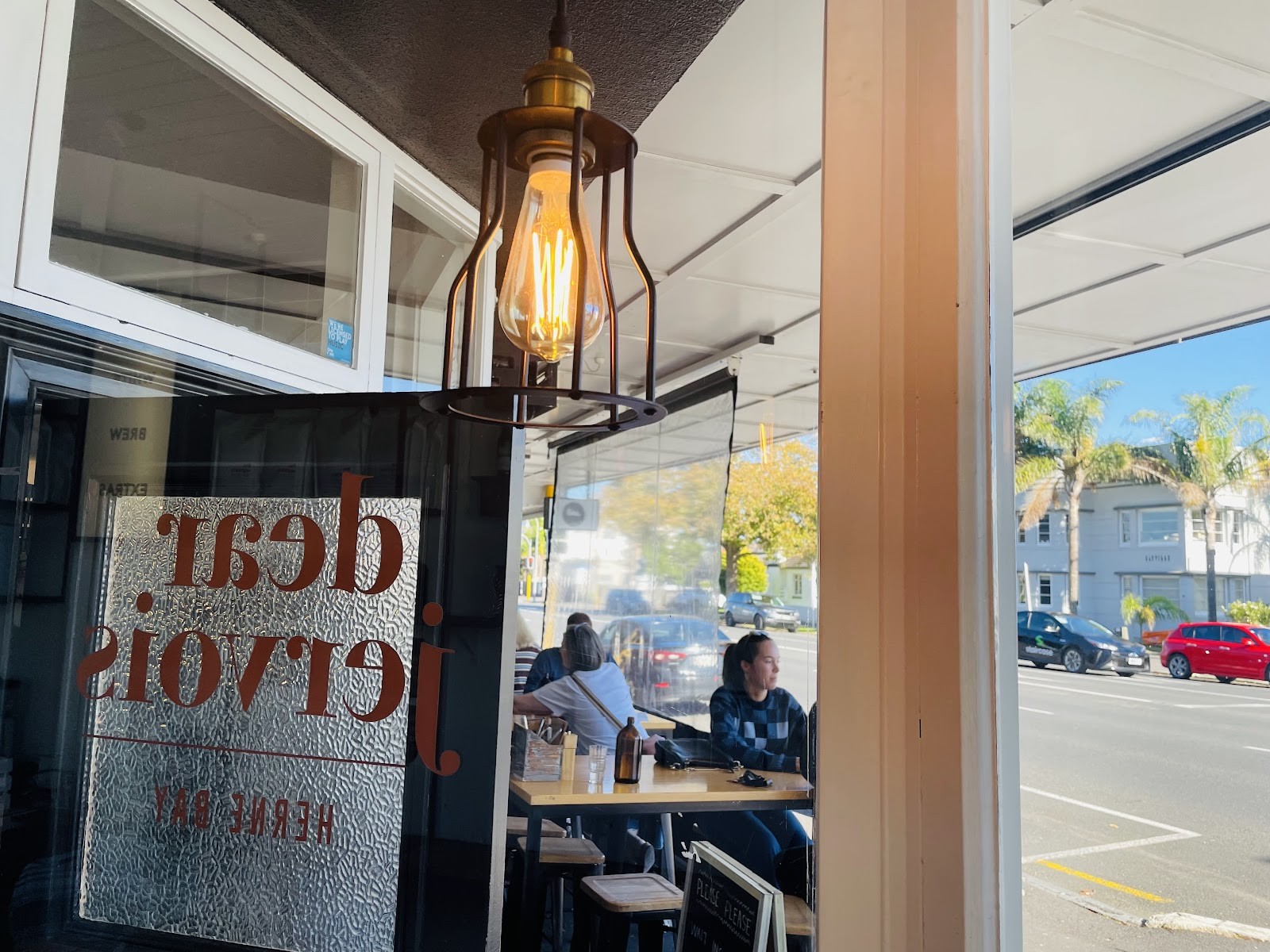 Dear Jervois: the place