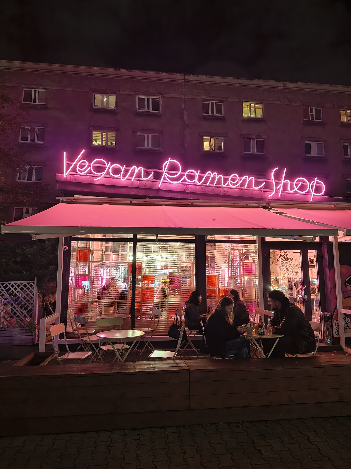 Vegan Ramen Shop Muranów: the place