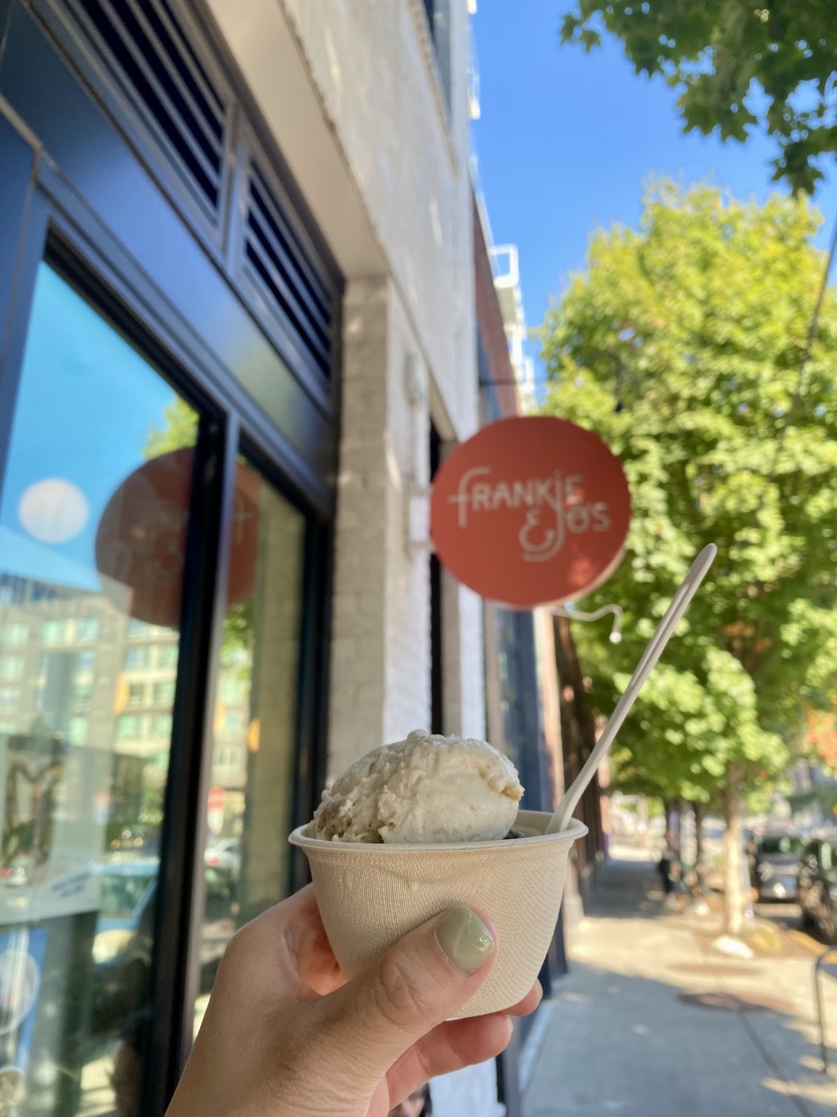 Frankie & Jo's - Capitol Hill: food & drinks