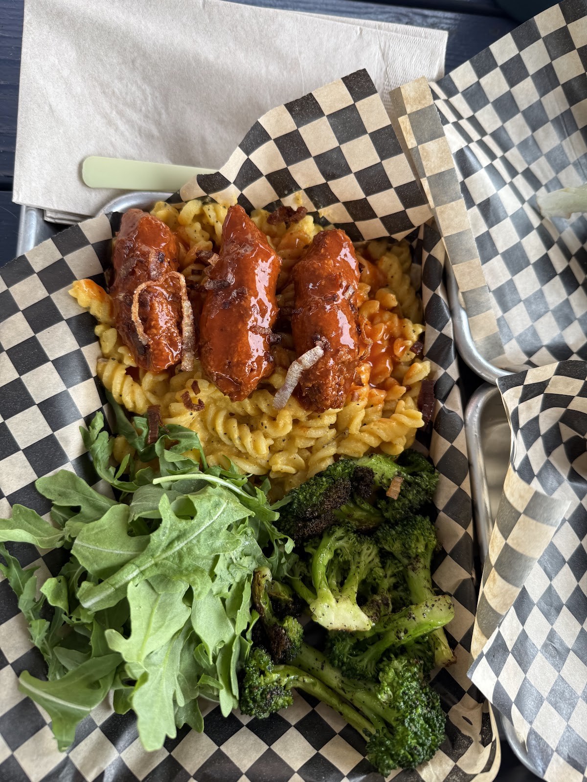 Flourish Plant-Based Kitchen: food & drinks