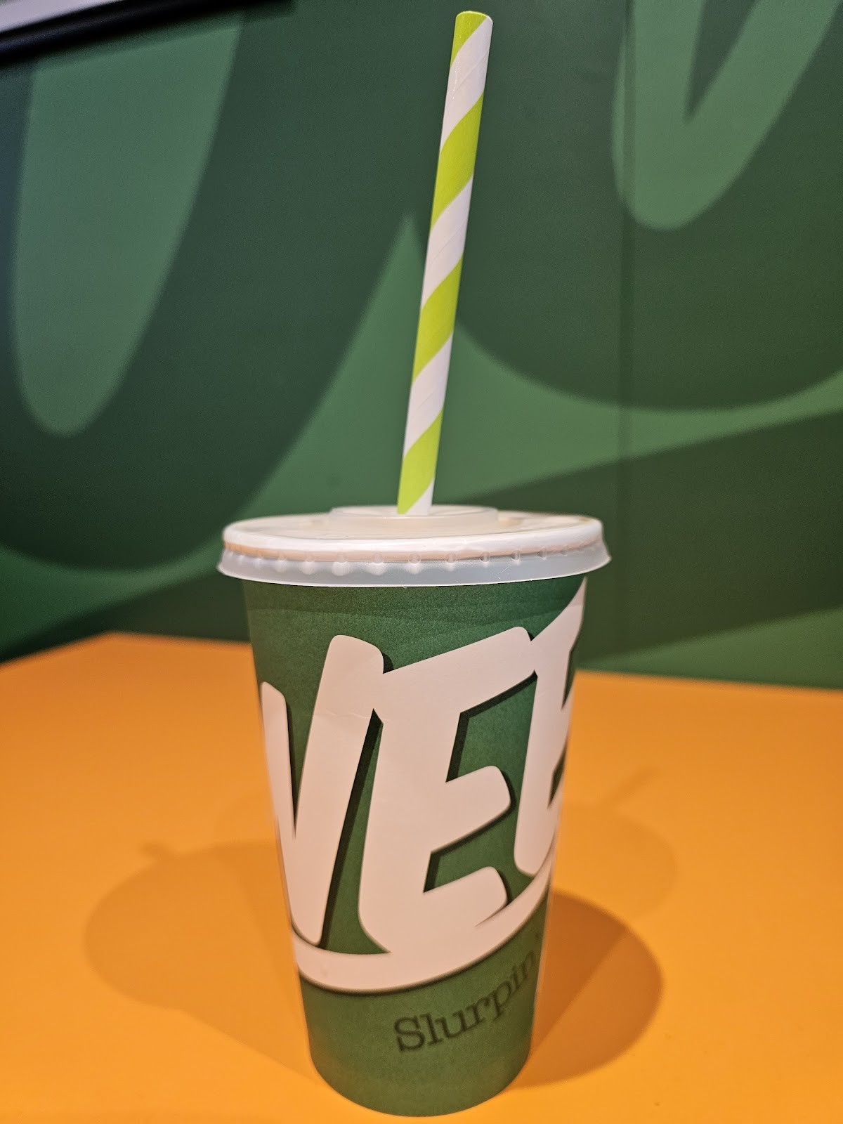 Oowee Vegan Baldwin St. - Plant Based Burgers, Fried Chicken & Shakes.: food & drinks