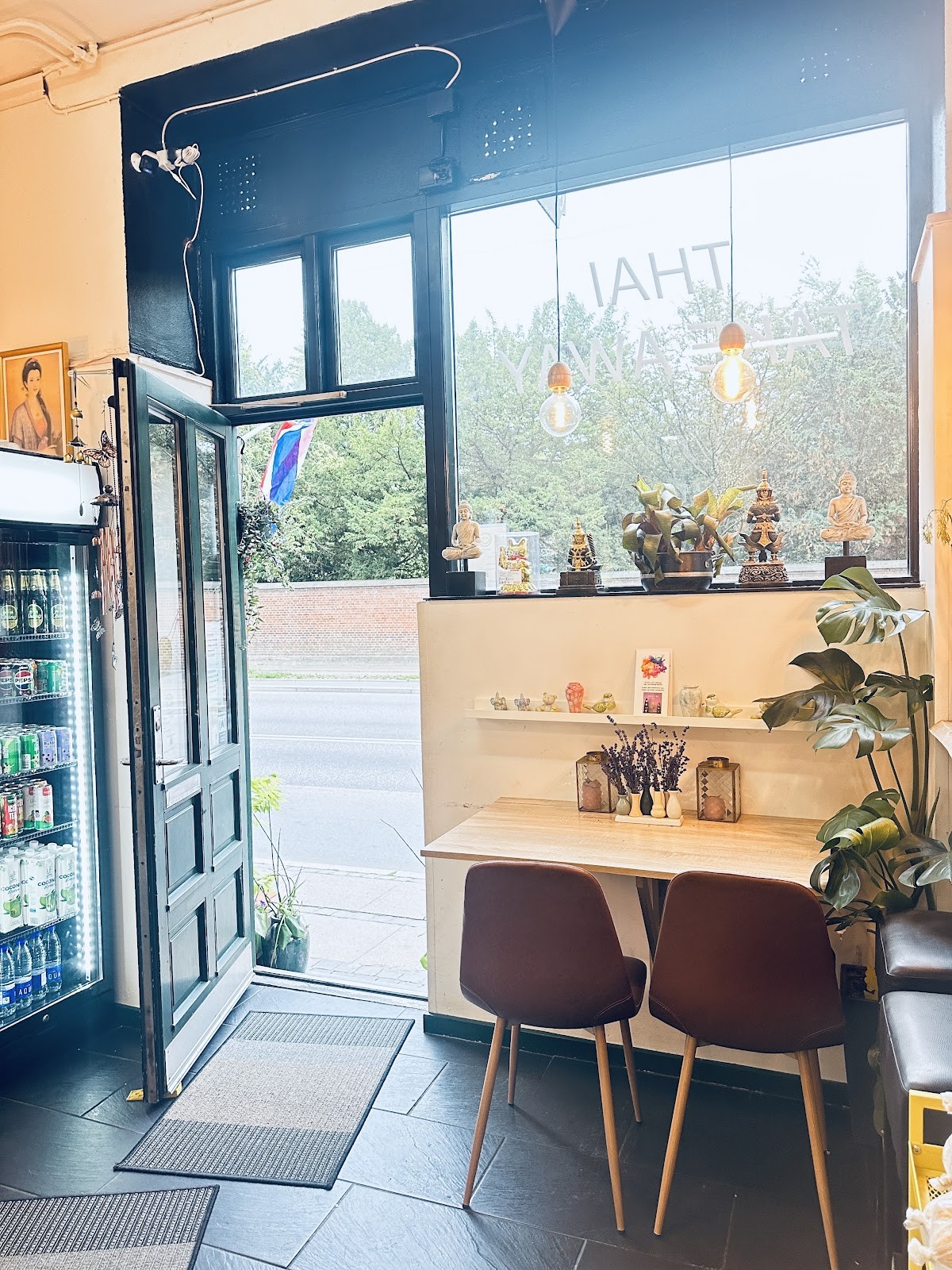 Nittiya thai take away: the place