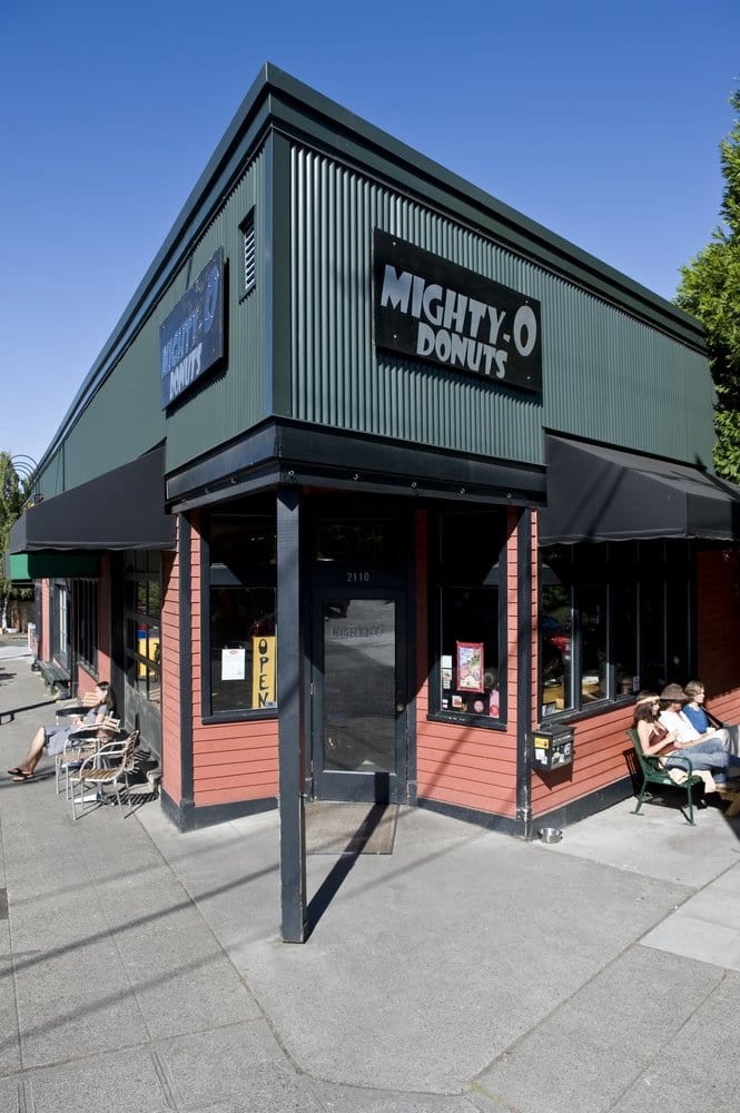 Mighty-O Donuts- Greenlake: the place