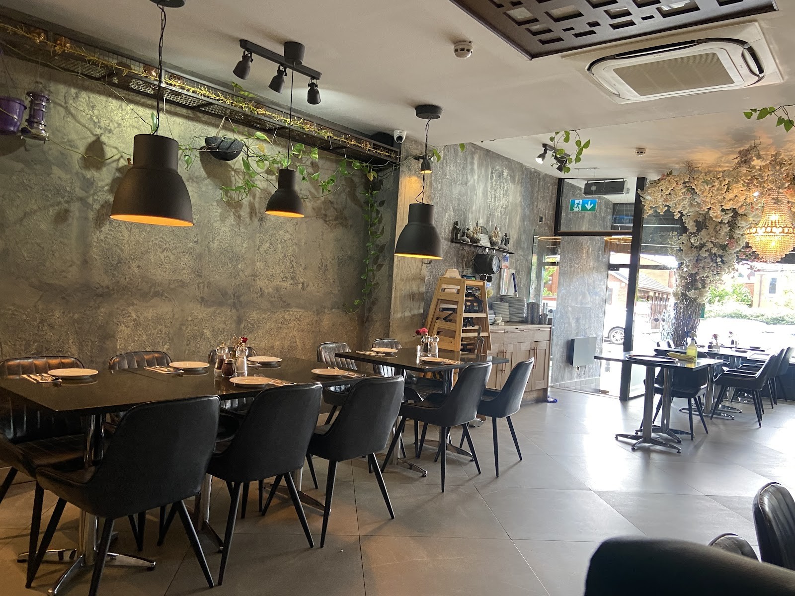 Walnut Persian Restaurant: the place