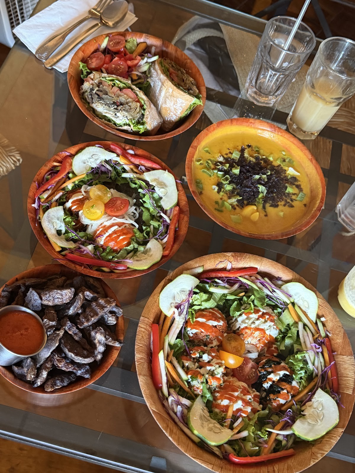 All the Way Live Cafe - Germantown: food & drinks